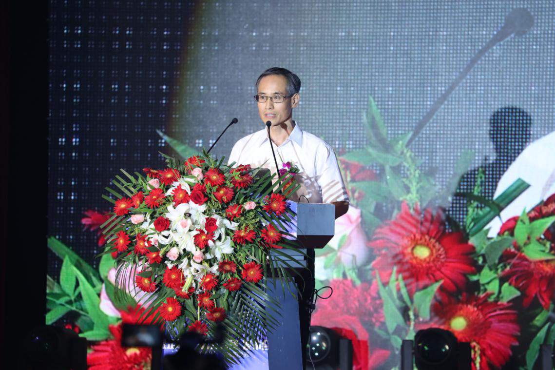 合肥市人力資源和社會(huì)保障局職業(yè)能力建設(shè)處處長(zhǎng)束志偉講話(huà)