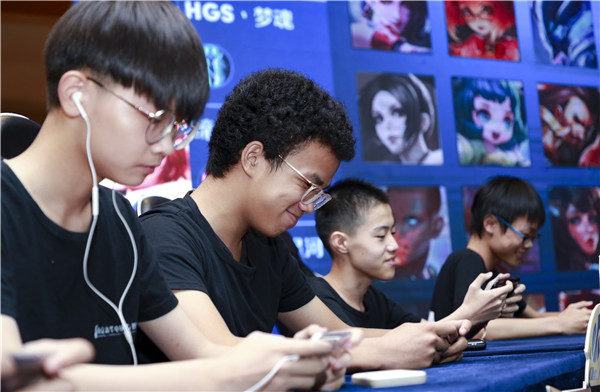 初中畢業(yè)學電競好不好？就業(yè)前景怎么樣？