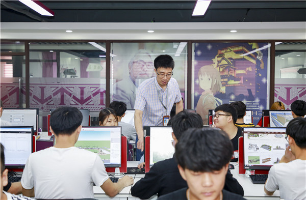 初中畢業(yè)學(xué)電商好么？就業(yè)怎么樣？