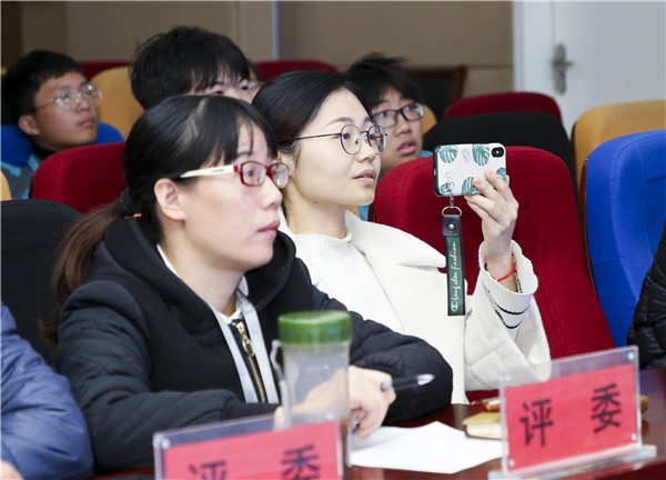 直擊現(xiàn)場(chǎng)——南京新華·屯和直播海報(bào)設(shè)計(jì)大賽復(fù)賽重磅來襲！