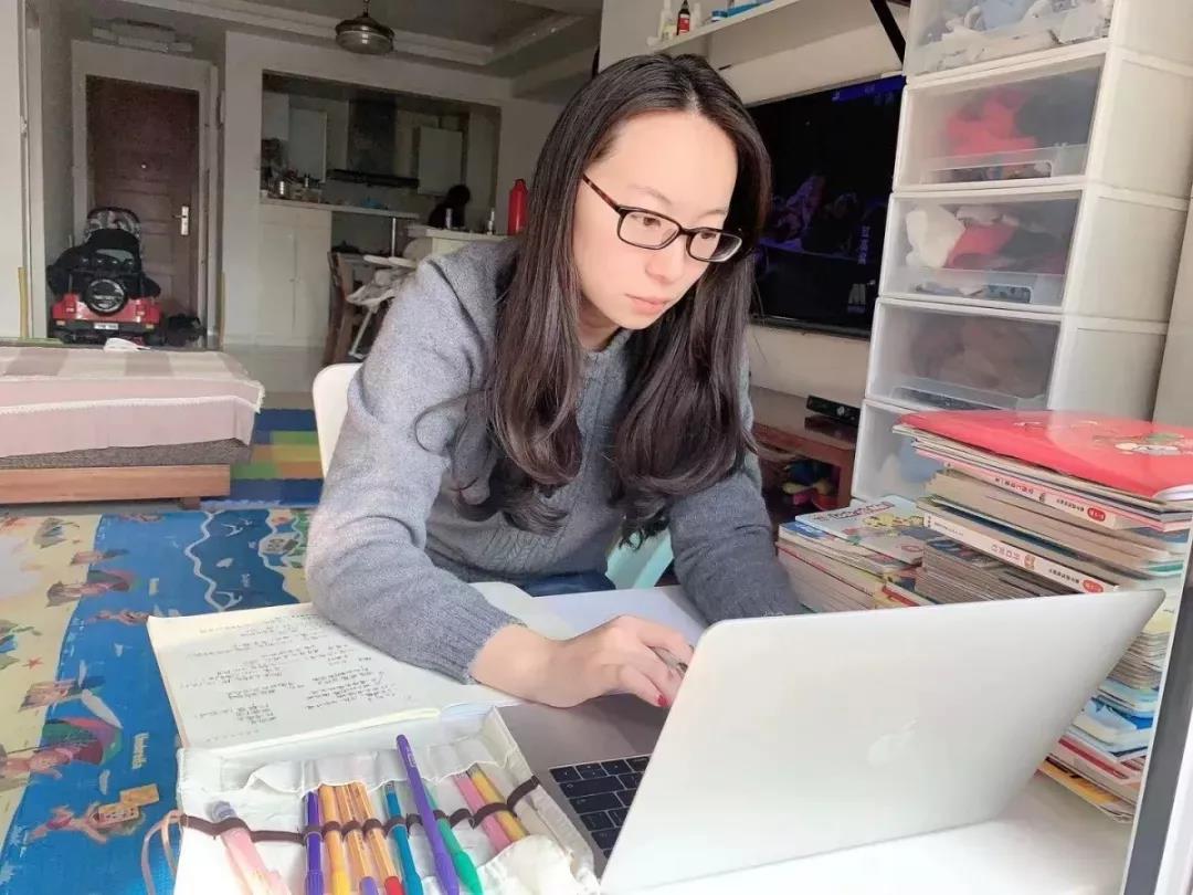 休假不休課，停課不停學(xué)，足不出戶在線學(xué)技術(shù)！