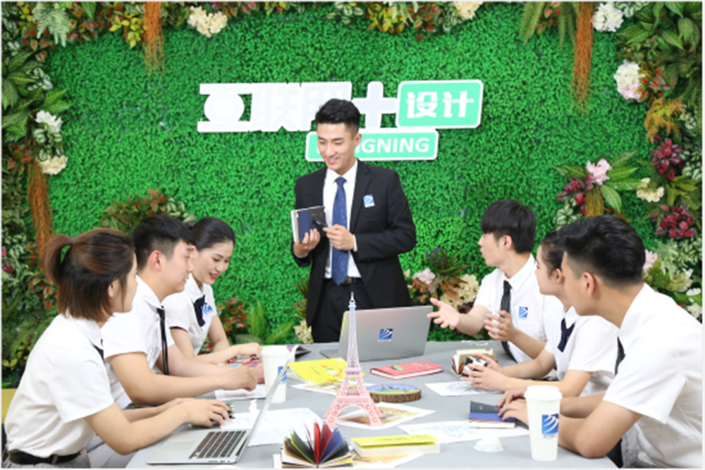 新華<a href=http://njxh.cn target=_blank class=infotextkey>專業(yè)</a>說(shuō)——中國(guó)網(wǎng)民破9億，UI設(shè)計(jì)蓬勃發(fā)展！