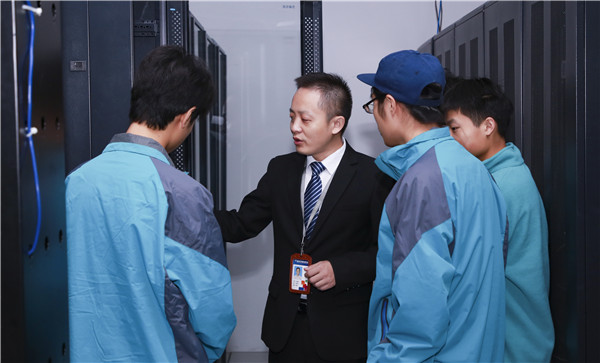 想學(xué)Linux，應(yīng)該怎么學(xué)？