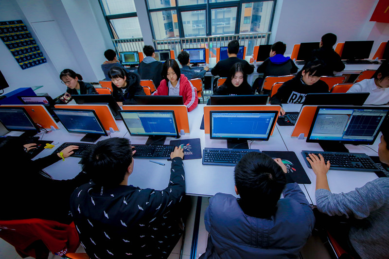 學全媒體運營<a href=http://njxh.cn target=_blank class=infotextkey>專業(yè)</a>，為什么要來南京新華？