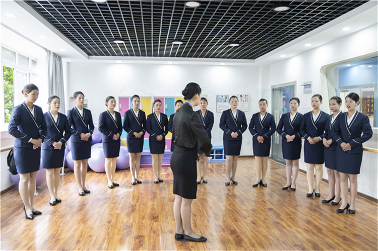 所有美眉注意了！十大適合女生學(xué)的<a href=http://njxh.cn target=_blank class=infotextkey>專業(yè)</a>