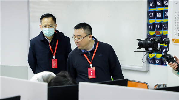 2022年江蘇省廣告行業(yè)設(shè)計(jì)制作職業(yè)技能競(jìng)賽暨全省“紫金獎(jiǎng)”公益?zhèn)鞑ピO(shè)計(jì)大賽在南京新華隆重舉行！