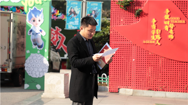 歡送我校人工智能<a href=http://njxh.cn target=_blank class=infotextkey>專(zhuān)業(yè)</a>優(yōu)秀學(xué)子赴上海天孚工作