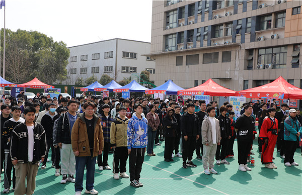 追光有“你”，歡迎“新”上人 南京新華電腦專修學(xué)校2024年春季社團招新大會順利收官