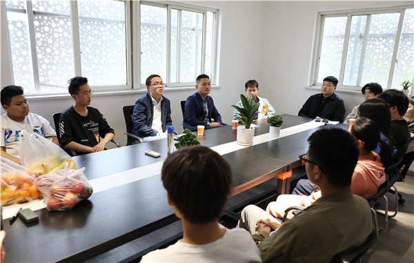 暖心回訪見證成長，愛與責(zé)任一路相隨