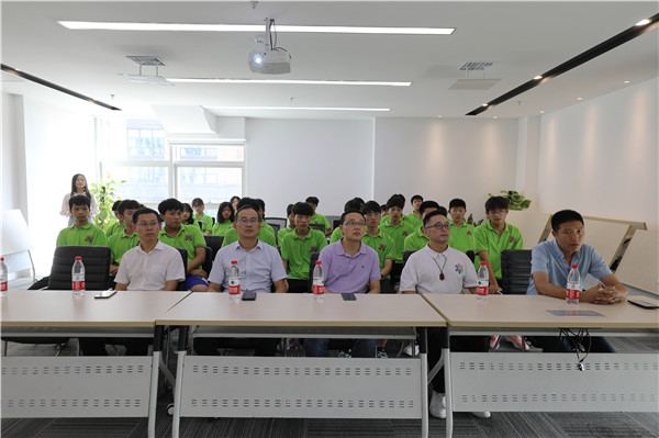 企業(yè)大咖講座|雛鷹展翅，智領(lǐng)未來
