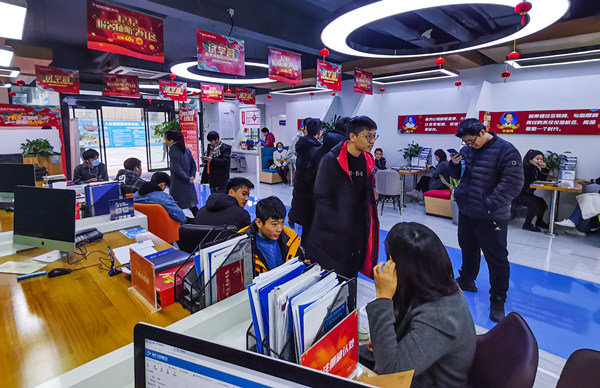 為什么總勸你來校實地考察？好學校不怕比較！