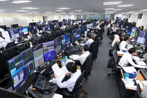 2024年大學(xué)生就業(yè)難題凸顯，技能培訓(xùn)成再就業(yè)新路徑！