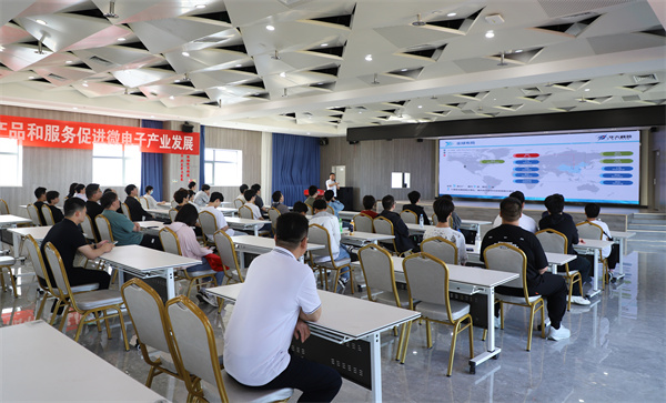 初中畢業(yè)男生學(xué)什么計(jì)算機(jī)相關(guān)專業(yè)有前途？