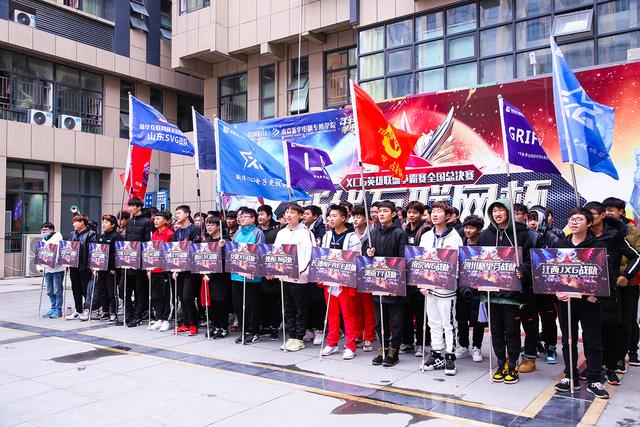 理實結(jié)合，新華學子展現(xiàn)專業(yè)電競風采！