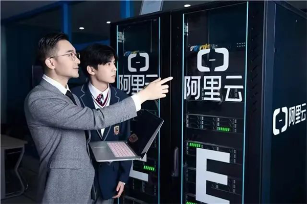 技能之光 點(diǎn)亮職業(yè)夢(mèng)想！新華互聯(lián)網(wǎng)科技邀您共同參與新華杯全國(guó)職業(yè)技能大賽！