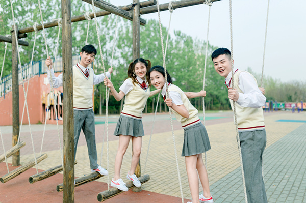 考不上<a href=http://njxh.cn target=_blank class=infotextkey><a href=http://njxh.cn target=_blank class=infotextkey>高中</a></a>怎么辦？上職業(yè)學(xué)校好不好？